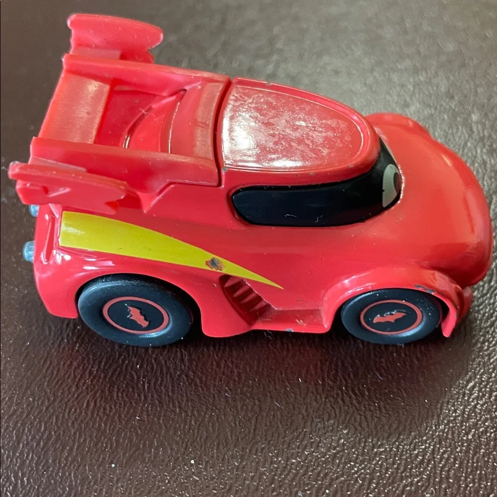 2022 Mattel Bat Wings Robin Redbird Car
